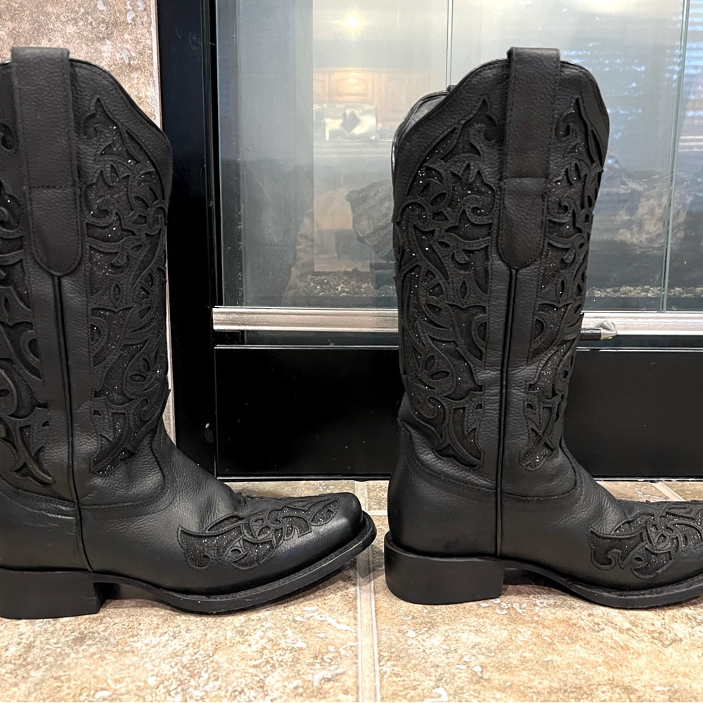 Cowgirl boots size 7